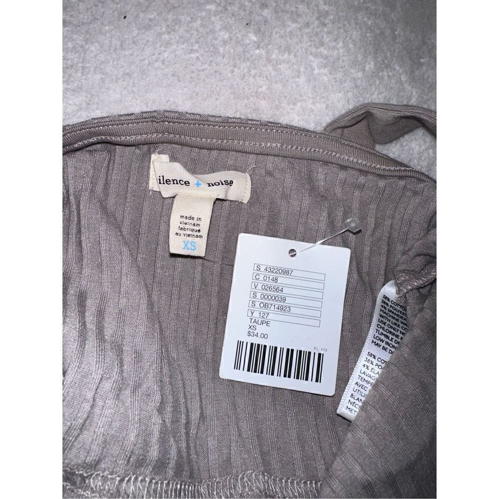 Silence + Noise size XS taupe crop top tank - Picture 4 of 4